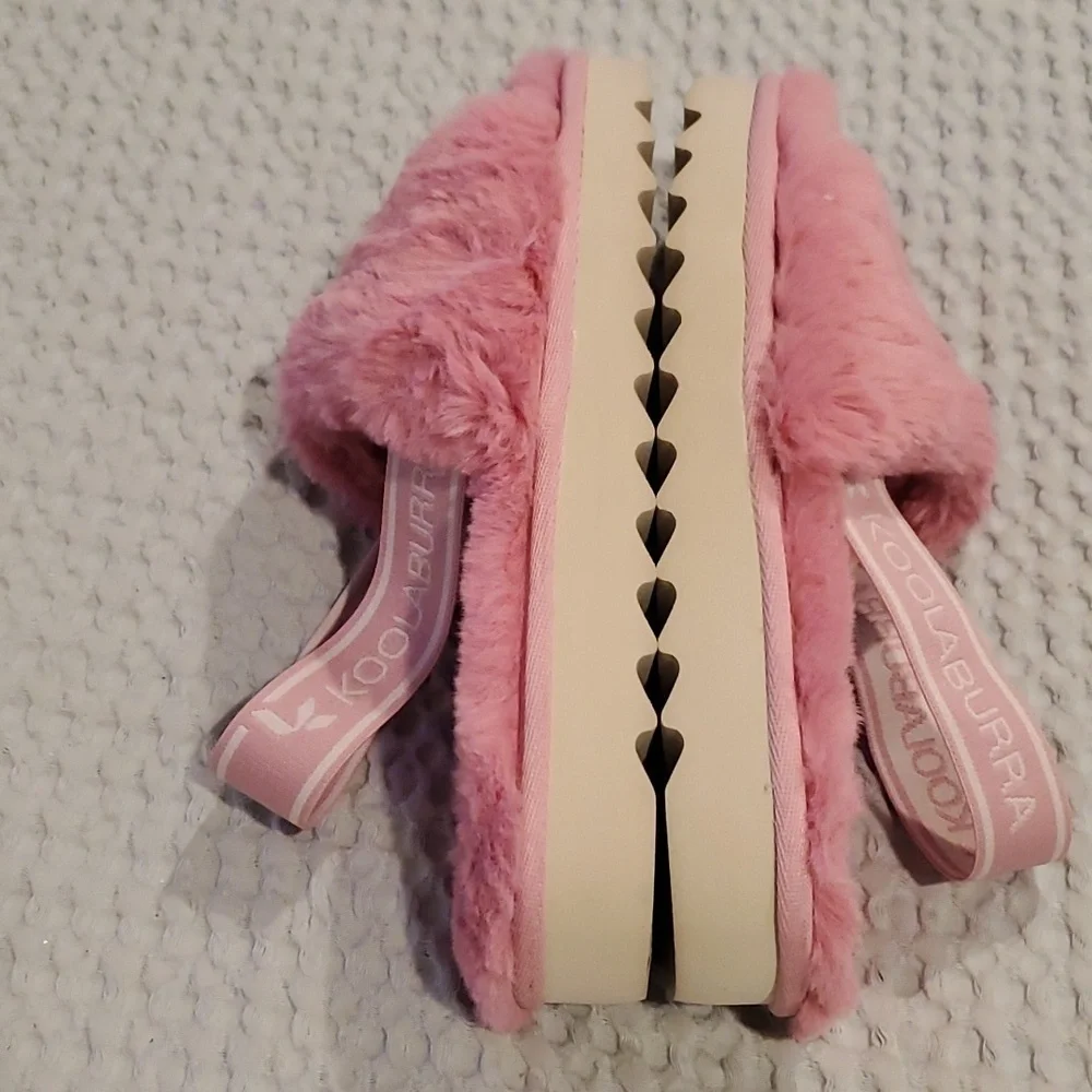 Koolaburra by UGG Slippers Size 2 (#1)